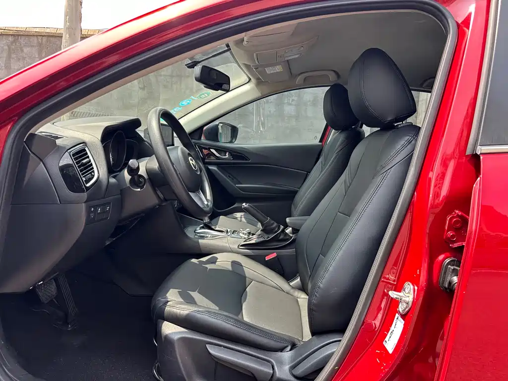 Mazda 3 Axela 2015 — фото 8