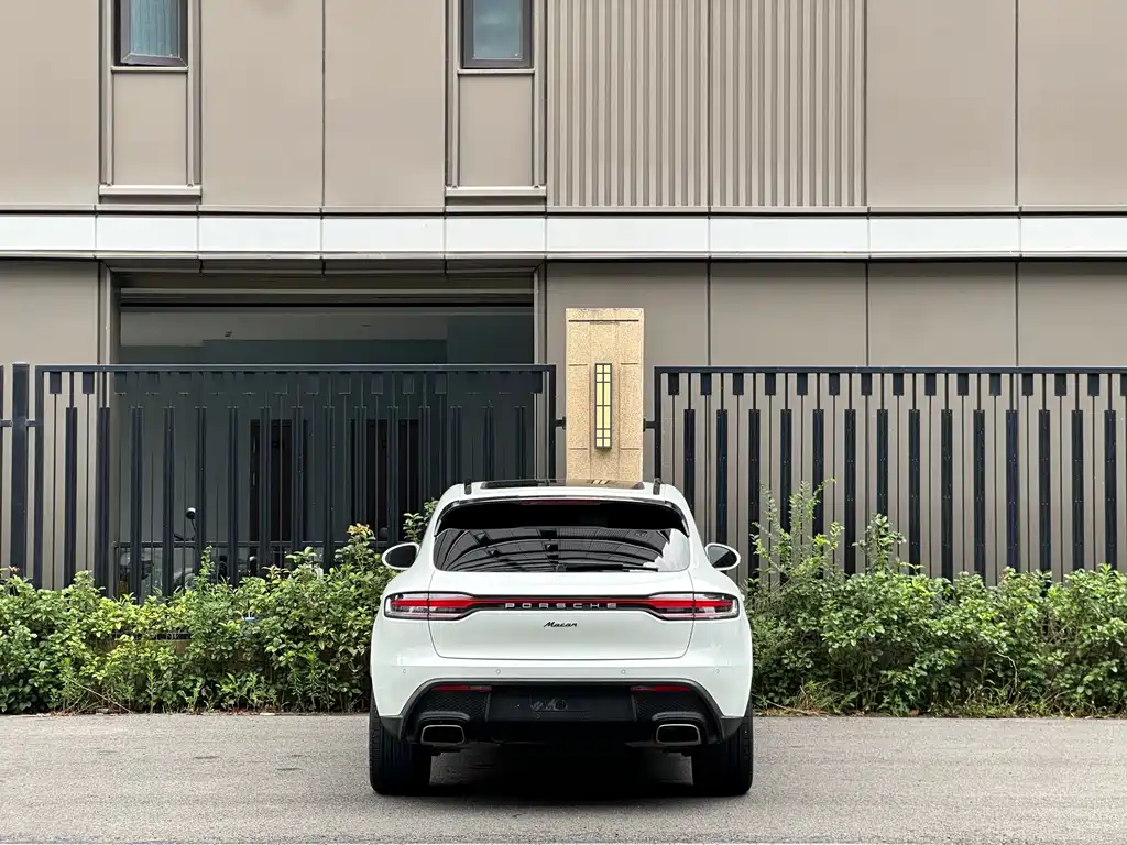Porsche Macan 2023