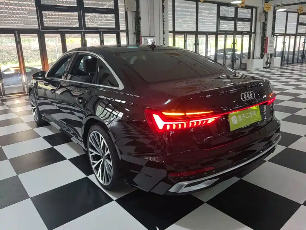 Audi A6L 2020