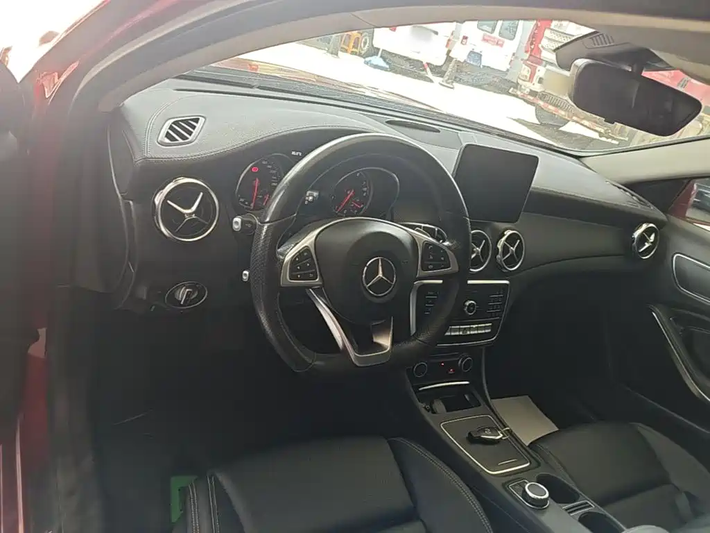 Mercedes-Benz GLA 2019 — фото 11