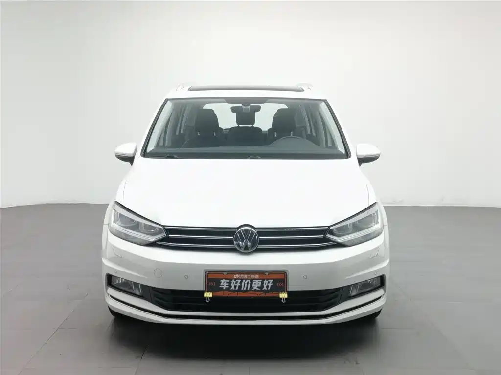 Volkswagen Touran 2018 — фото 3