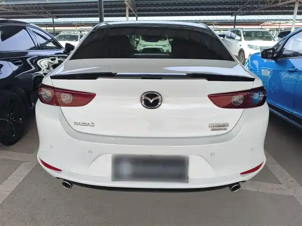 Mazda 3 Axela 2023