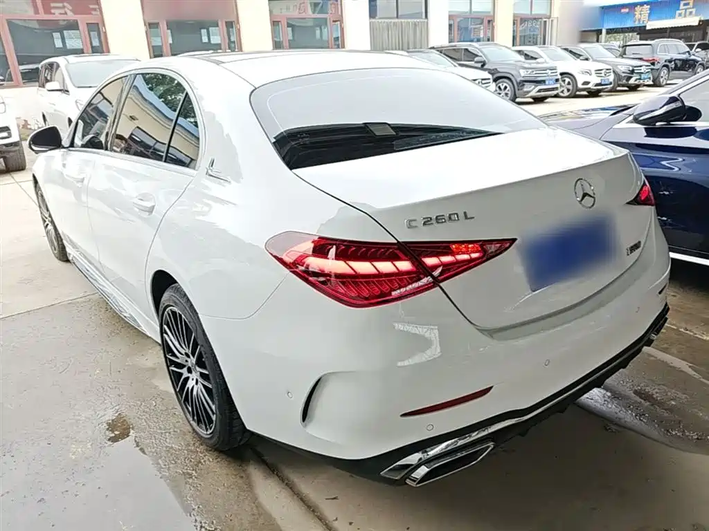 Mercedes-Benz C-Class 2023 — фото 5