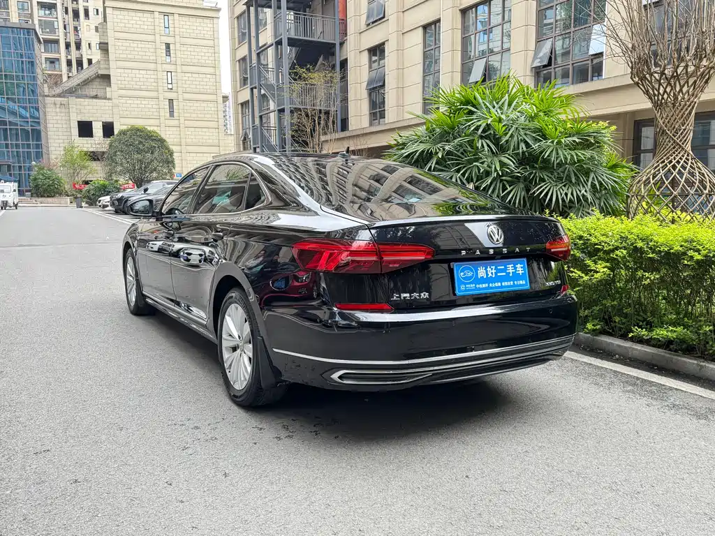 Volkswagen Passat 2020 — фото 10