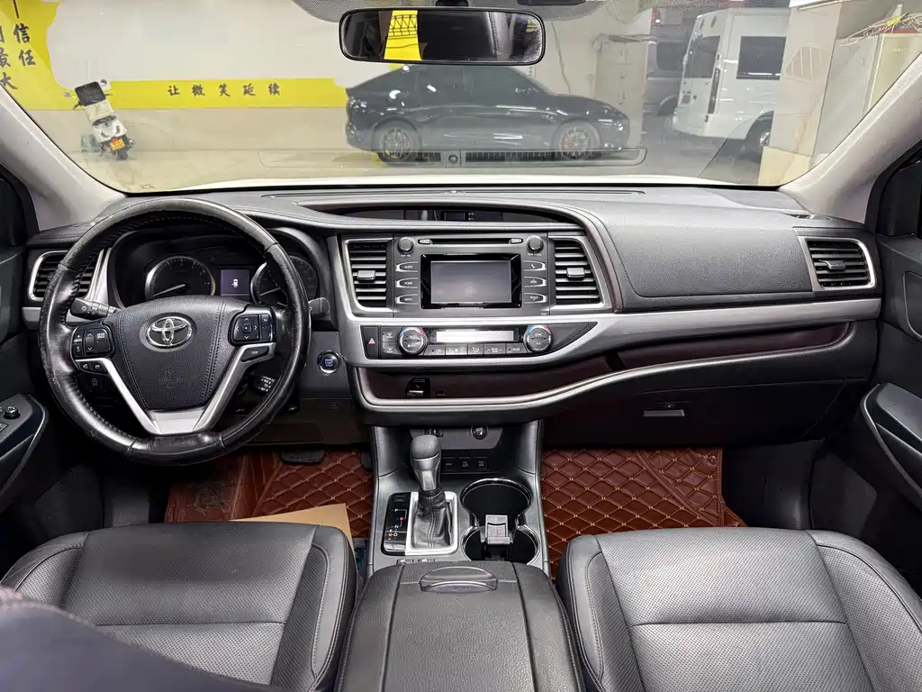 Toyota Highlander 2016 — фото 12