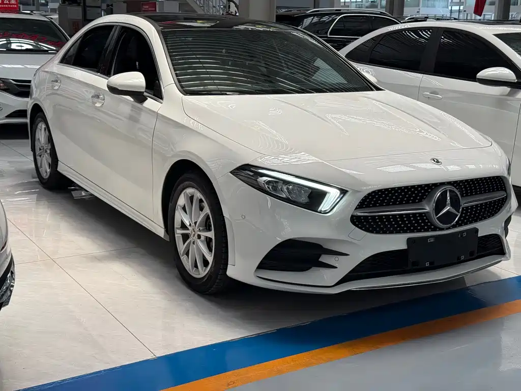 Mercedes-Benz A-Class 2021 — фото 3