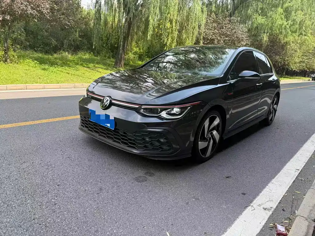 Volkswagen Golf GTI 2024