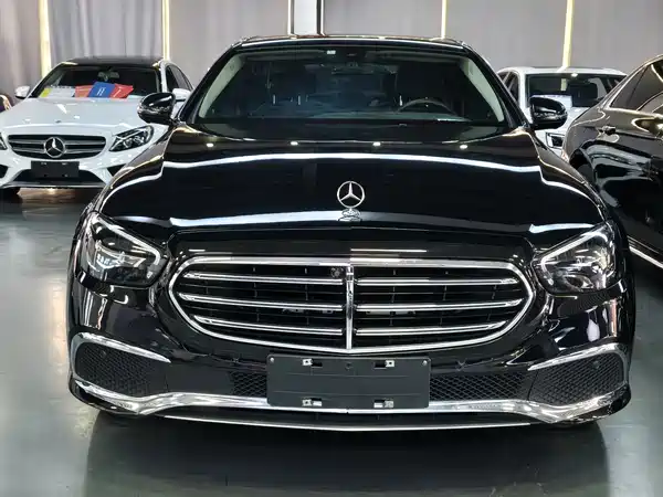 Mercedes-Benz E-Class 2023