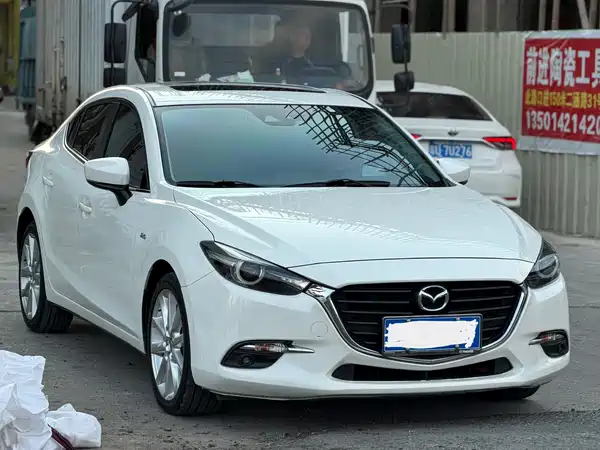 Mazda 3 Axela 2017