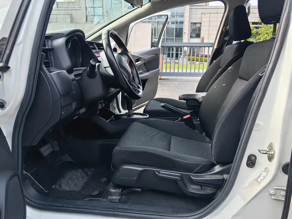 Honda Fit 2017 — фото 4