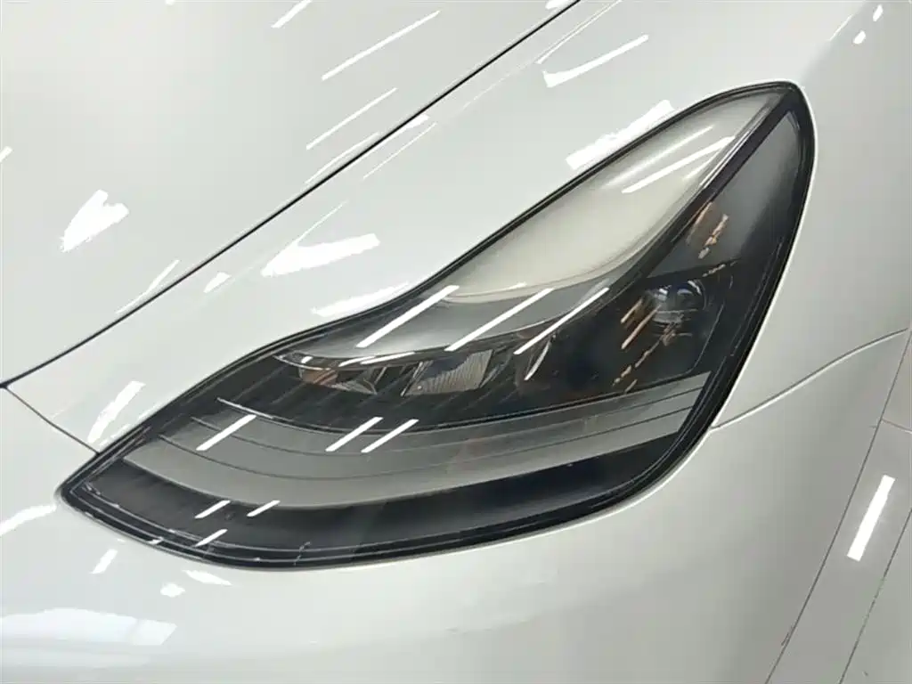 Tesla Model Y 2022 — фото 24