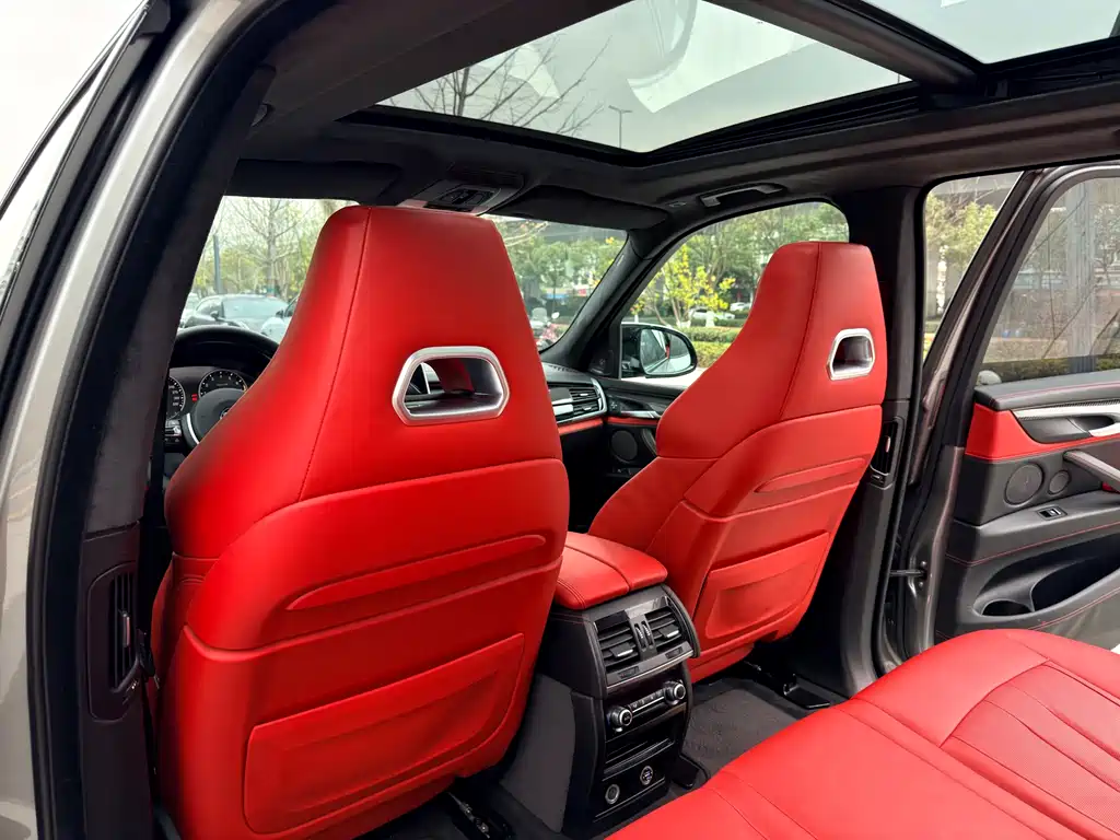 BMW X5 M 2015 — фото 12