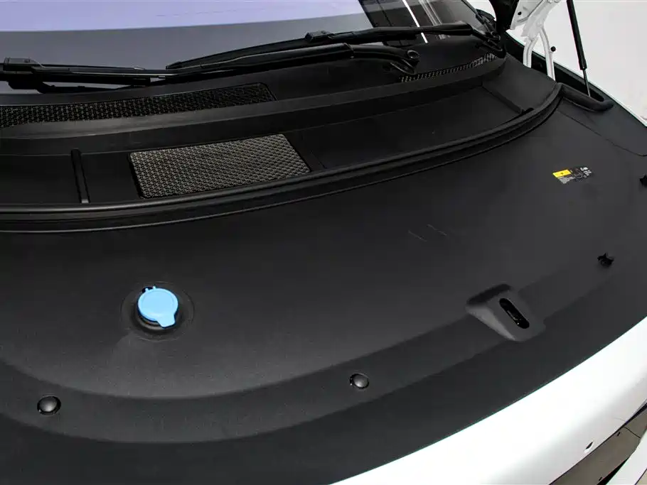 Li Auto i8 2026 — фото 13