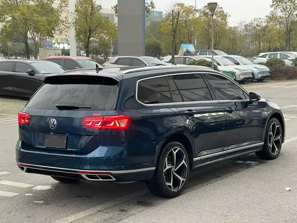Volkswagen Viloran 2022