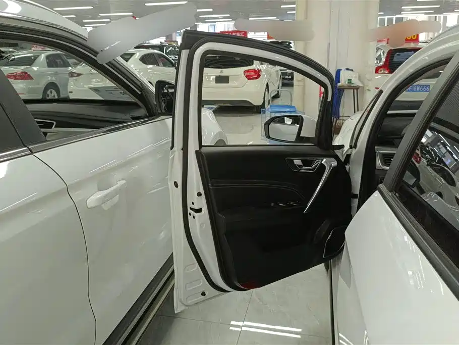 Geely Vision X3 2019