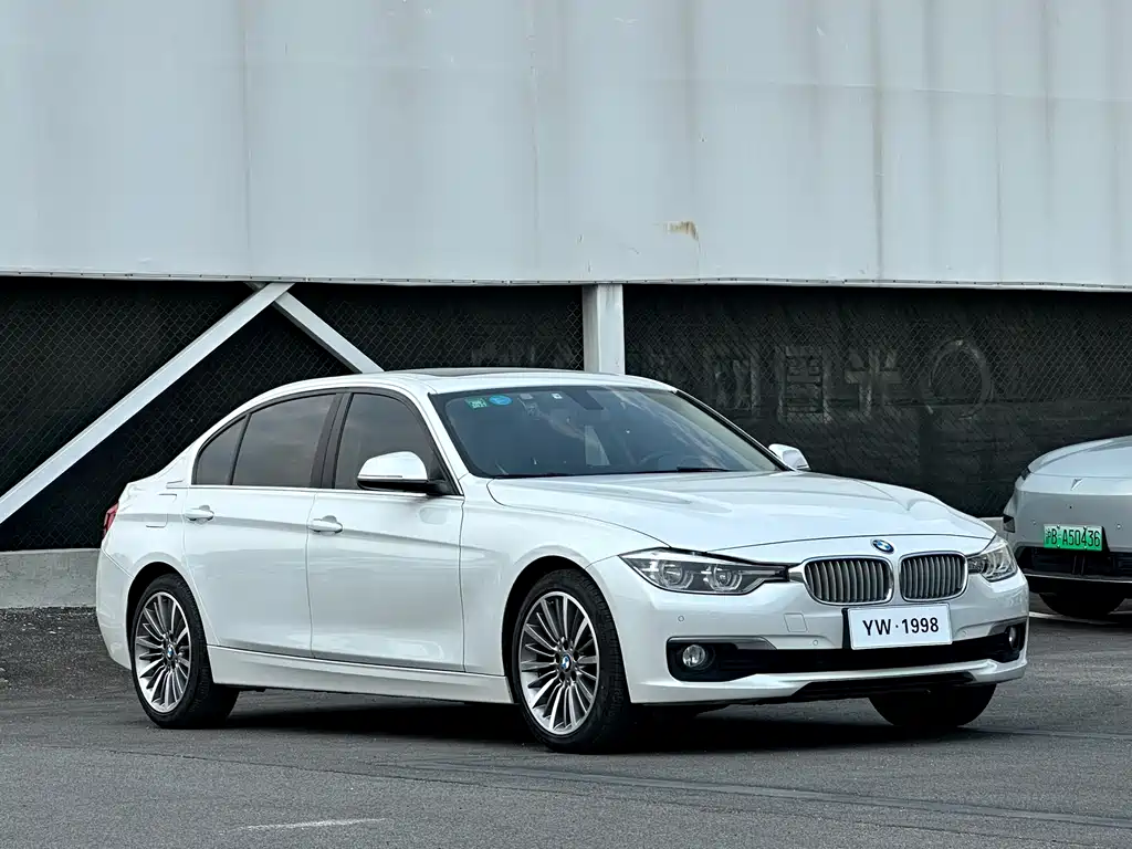 BMW 3 Series 2019 — фото 2