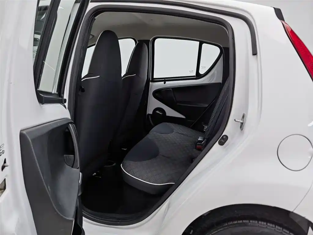 BYD F0 2015 — фото 15