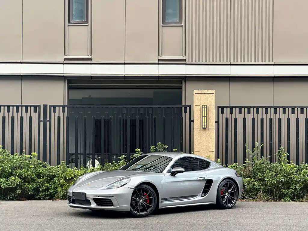 Porsche 718 2021 — фото 1