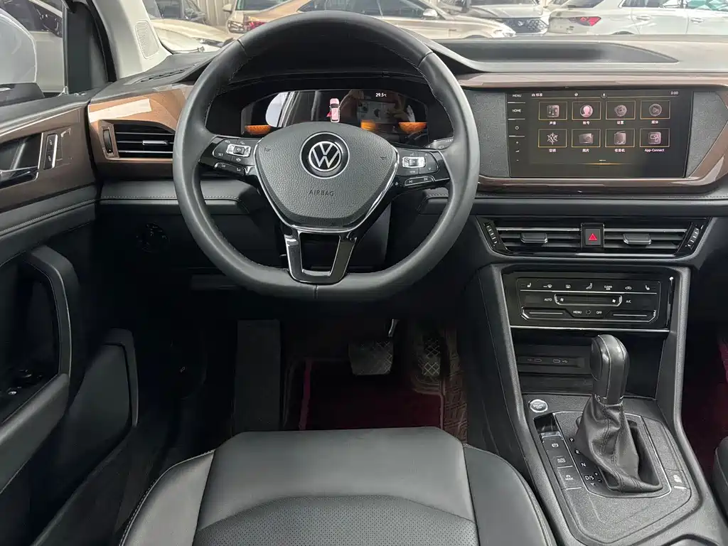 Volkswagen Tuyue 2022