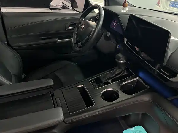 Toyota Sienna 2023