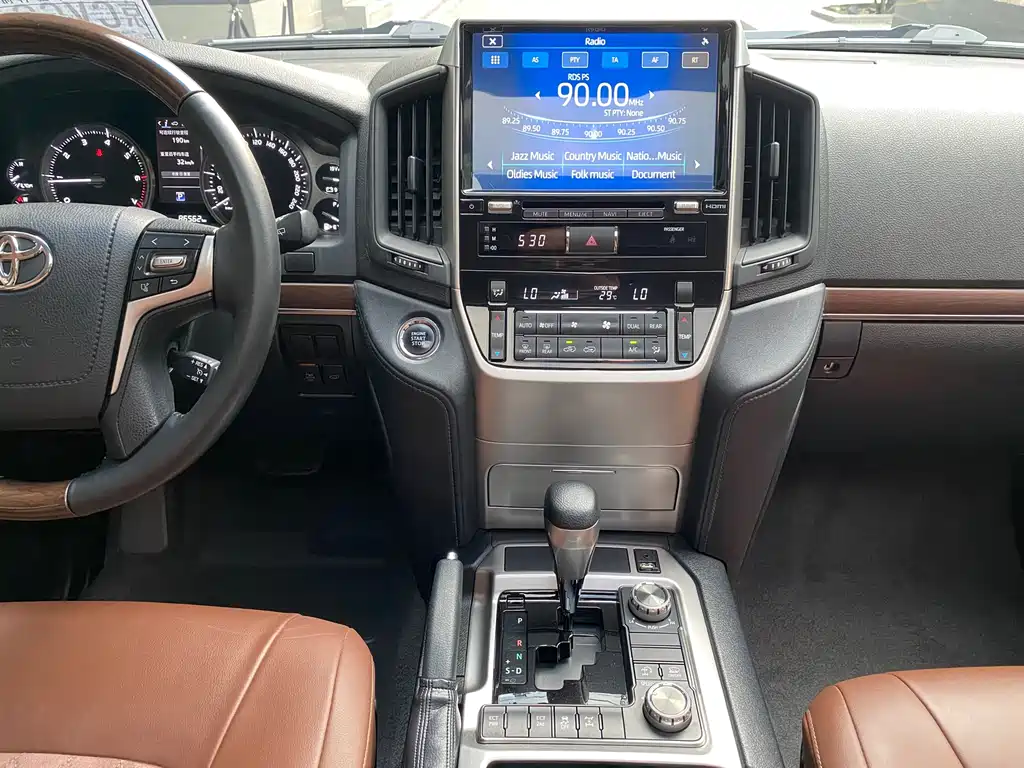 Toyota Land Cruiser 2019 — фото 12