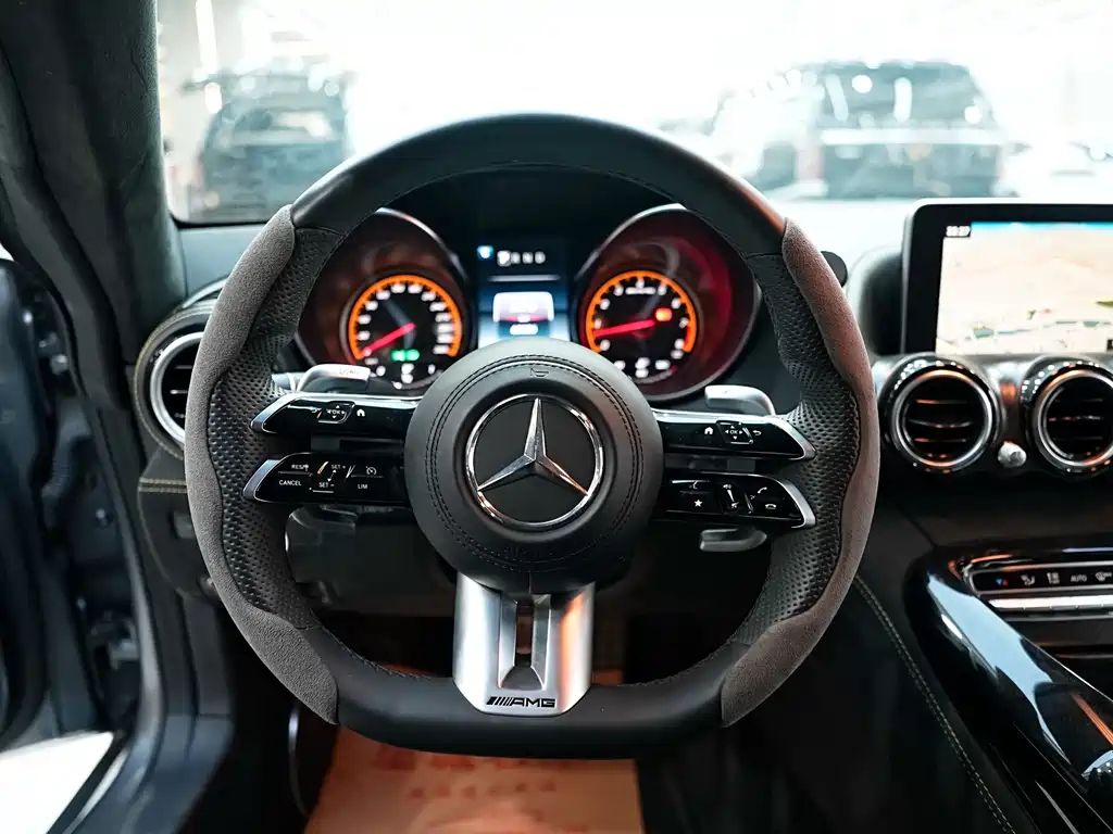 Mercedes-Benz AMG GT 2017 — фото 17