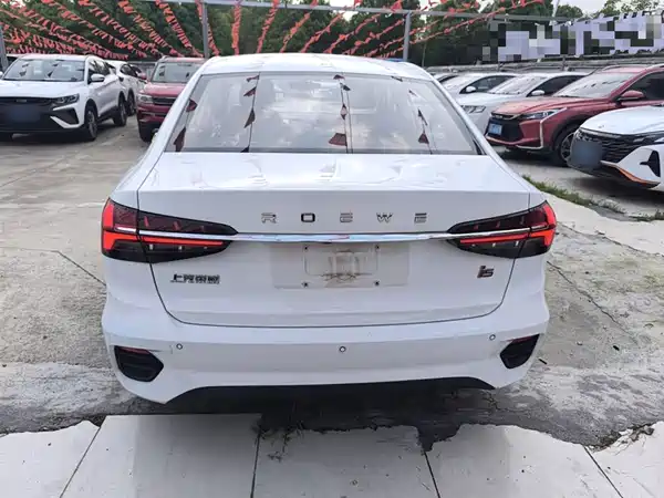 Roewe i5 2021