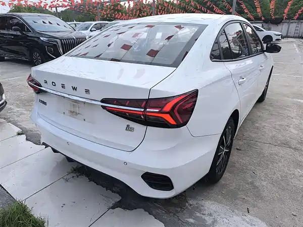 Roewe i5 2021