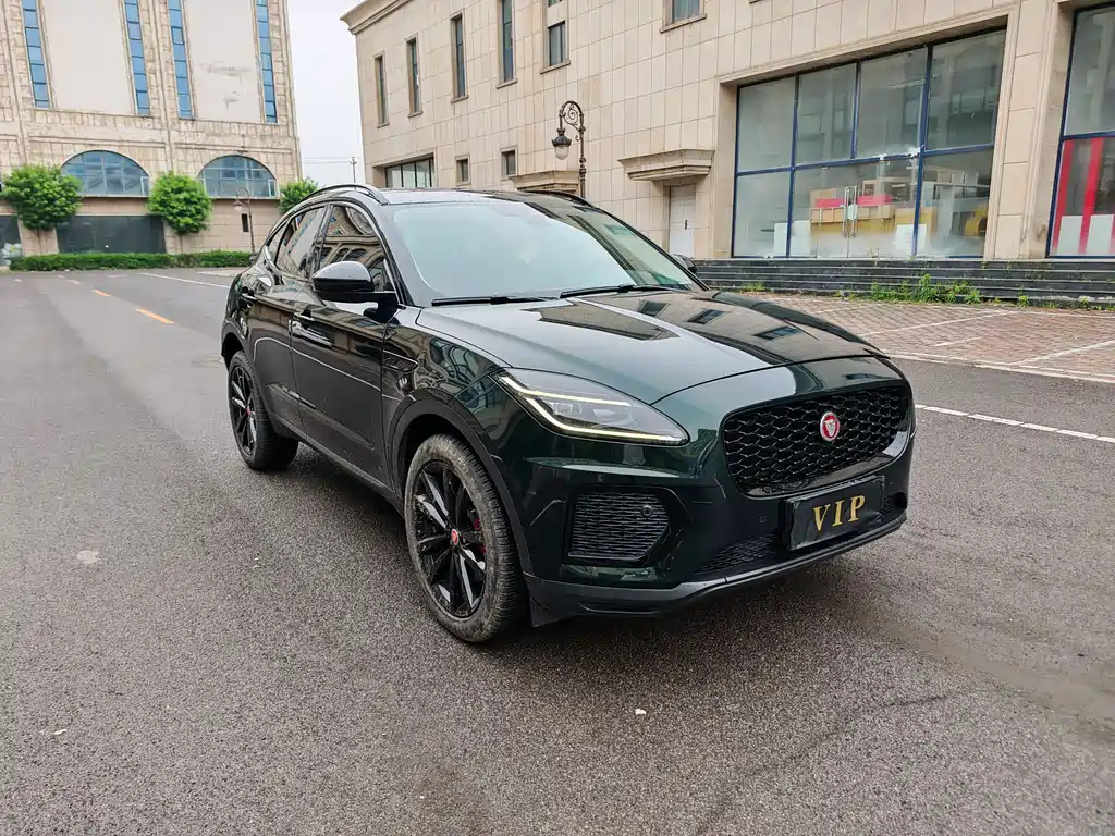 Jaguar E-PACE 2025 — фото 3