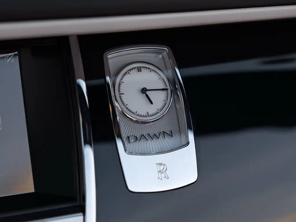 Rolls-Royce Dawn 2019 — фото 7