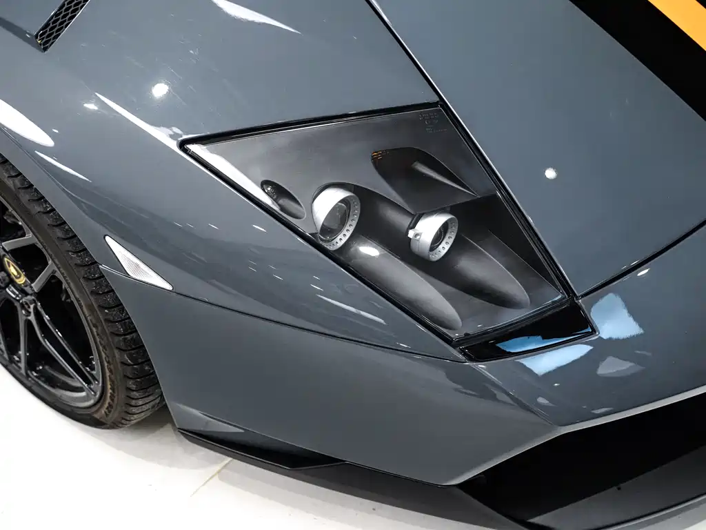Lamborghini Murcielago 2010 — фото 16