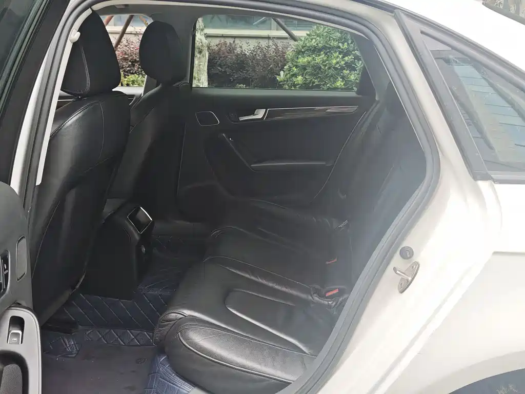 Audi A4L 2014