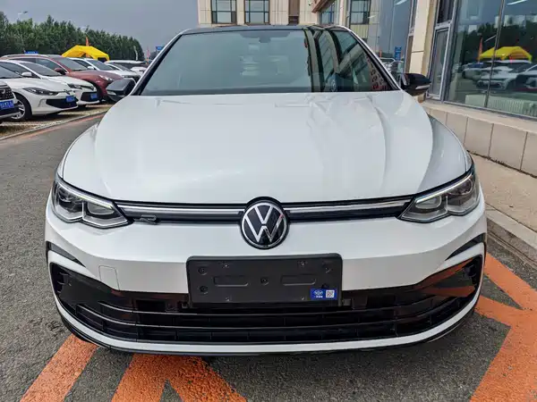 Volkswagen Golf 2023