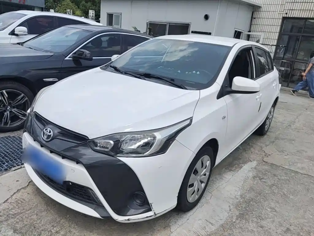Toyota Yaris L 2017