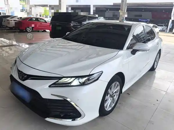 Toyota Camry 2021