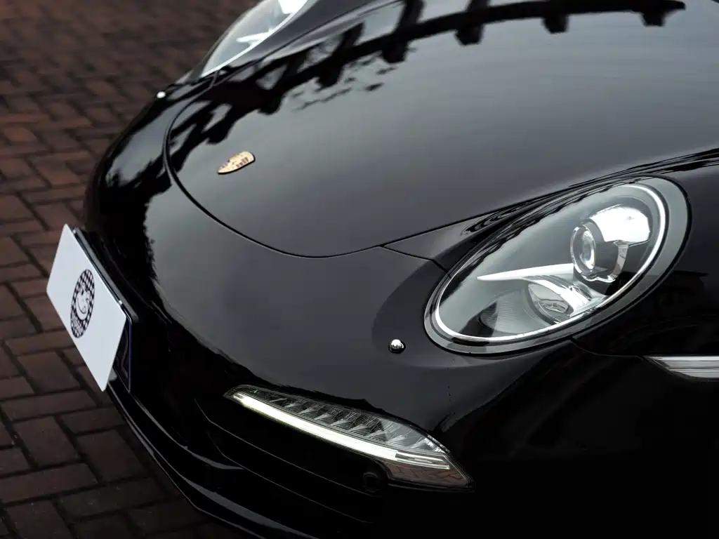 Porsche 911 2012 — фото 18