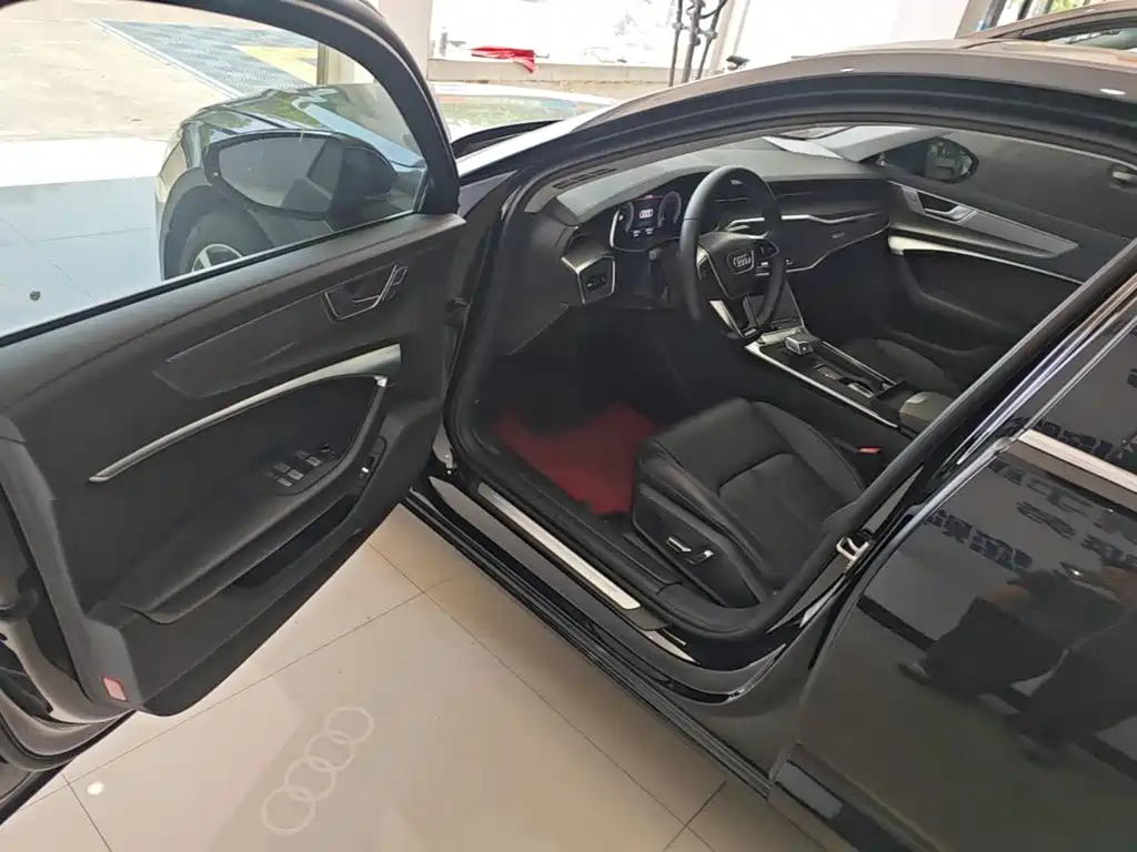 Audi A6L 2023 — фото 12