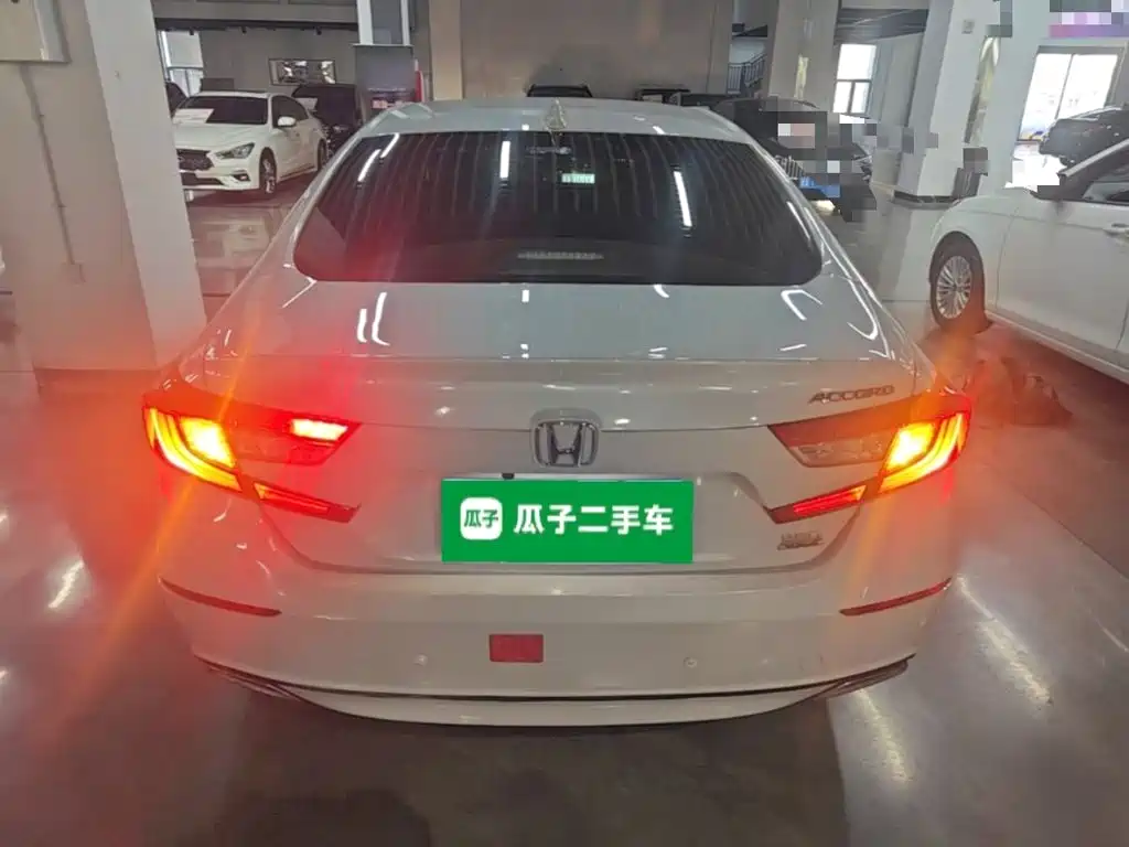 Honda Accord 2020 — фото 6
