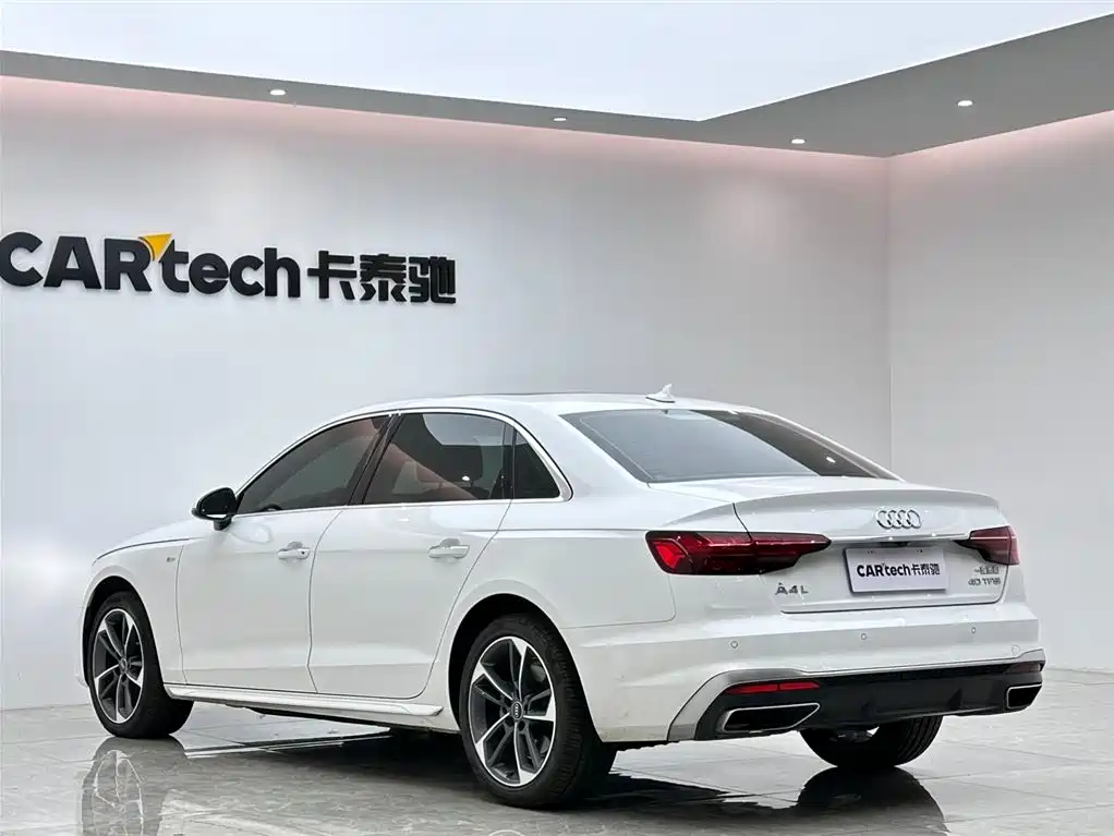 Audi A4L 2024 — фото 3