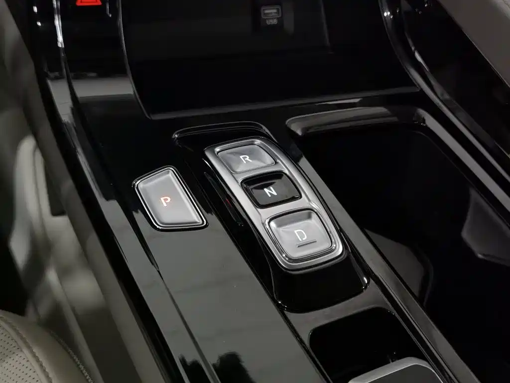 Hyundai Custo 2021 — фото 13