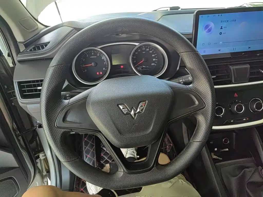 Wuling Hongguang S3 2020 — фото 11
