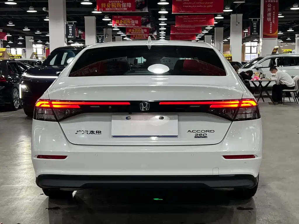 Honda Accord 2023 — фото 4