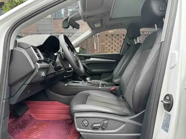 Audi Q5L 2019