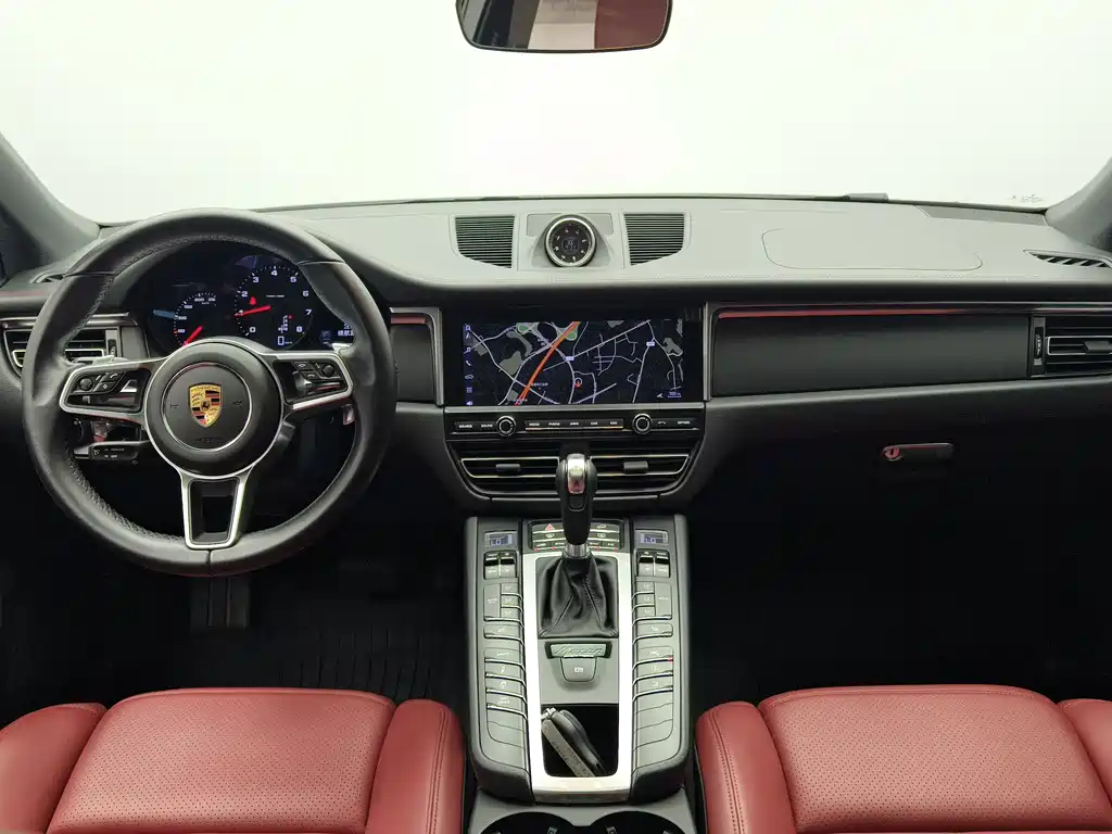 Porsche Macan 2021 — фото 9