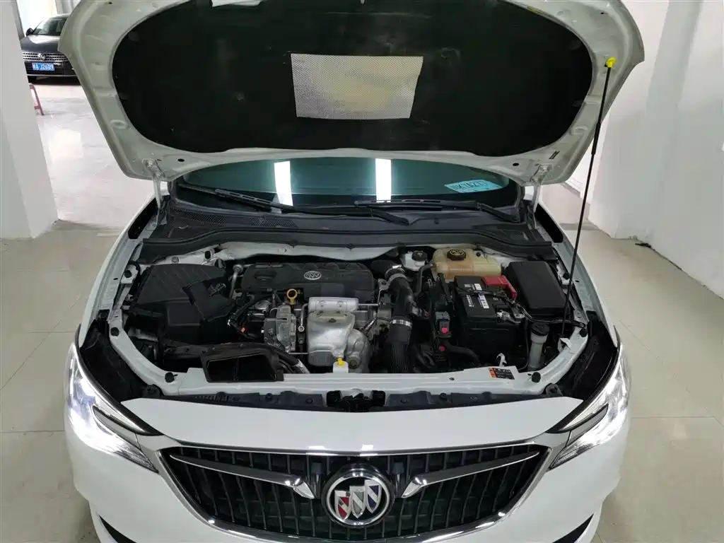 Buick Excelle 2019 — фото 16