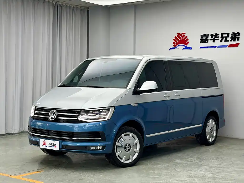 Volkswagen Multivan 2018 — фото 1