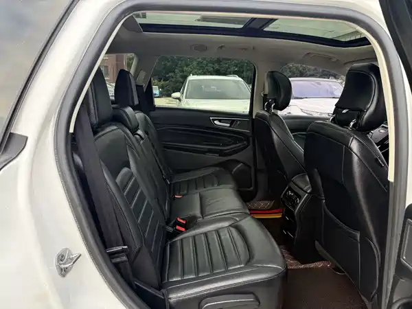 Ford Edge 2016