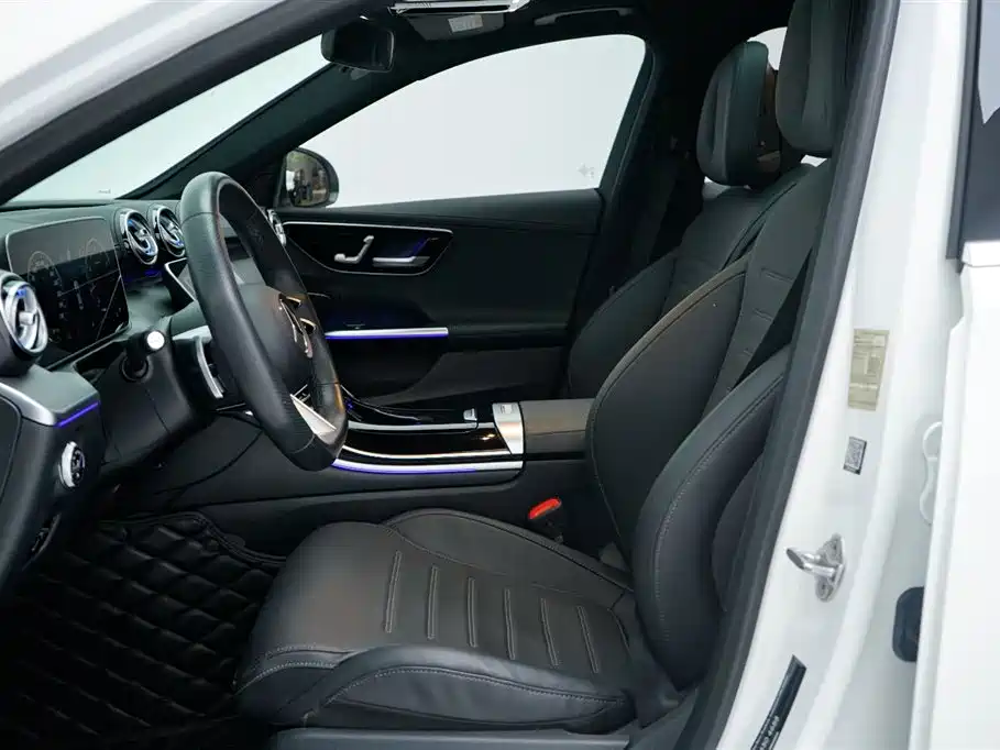 Mercedes-Benz C-Class 2023
