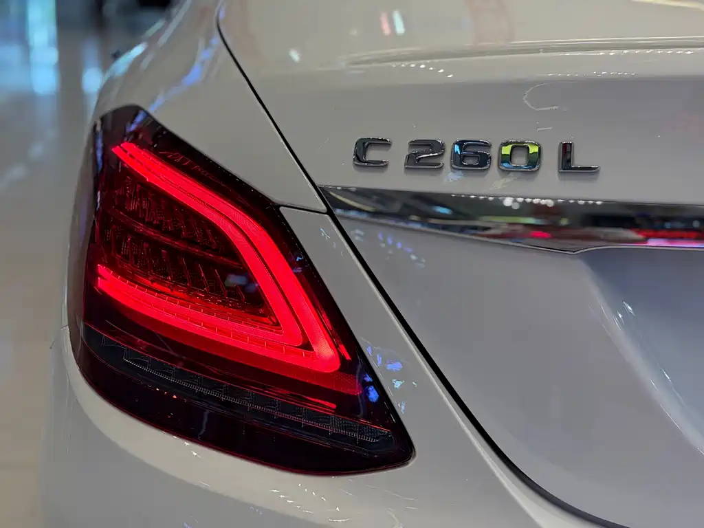 Mercedes-Benz C-Class 2020