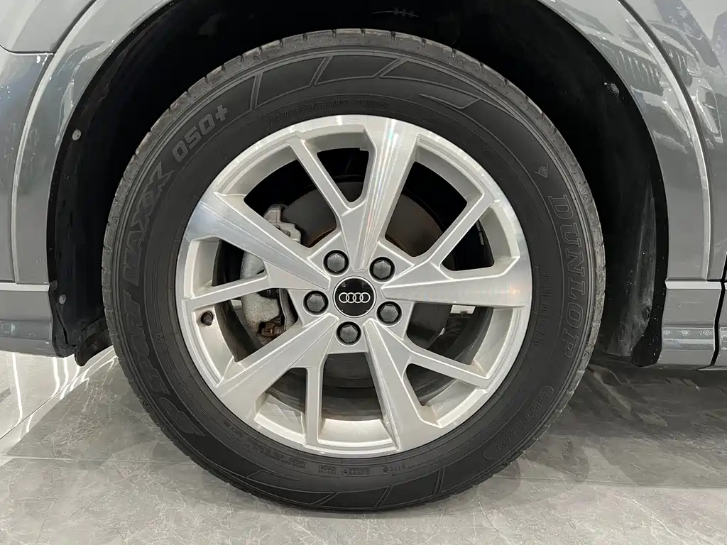 Audi Q3 Sportback 2023 — фото 35